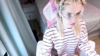 millypopa - Porn Video [Bongacams]: panties, party, chill 10 min chat