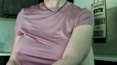 Mashulya29 - Porn Video [Bongacams]: hot cam video, huge dildo, voluptuous ass