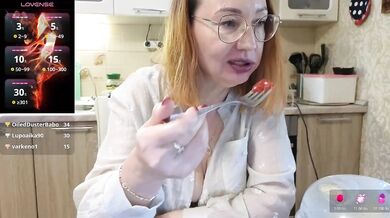 Pink-Lips - Porn Video [Bongacams]: radiant frame, alluring beauty, captivating performer