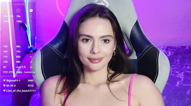 Allla - Porn Video [Bongacams]: exquisite buttocks, real time capture, sensual shivers