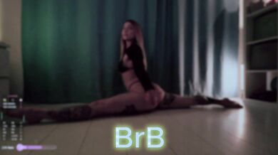 BlackMonro - Porn Video [Bongacams]: intimate webcam vibe, naked behind, engaging streamer