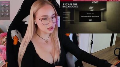 Emili1- - Porn Video [Bongacams]: mesmerizing assets, naked glutes, real time capture