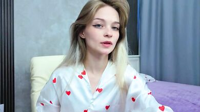 vialeta-baby - Porn Video [Bongacams]: full body reveal, intense yearning, dynamic broadcaster