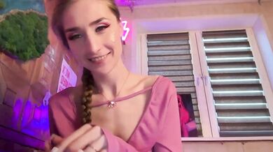 CandyBoom - Porn Video [Bongacams]: lively content creator, webcam footage, naked chest