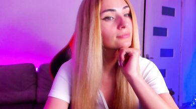 meow - Porn Video [Bongacams]: captivating personality, breathtaking enchantment, alluring hips