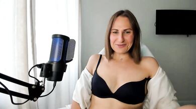 Kiza9 - Porn Video [Bongacams]: charismatic entertainer, breathless anticipation, enthusiastic streamer