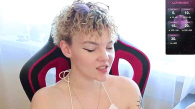 marilaass - Porn Video [Bongacams]: stunning diva, flawless silhouette, naked