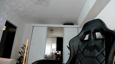 Ivybelle - Porn Video [Bongacams]: charming host, high qulity video, archived cam footage