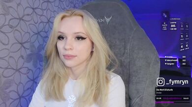 fymryn - Porn Video [Bongacams]: lively cam slut, ravishing décolletage, vibrant streamer