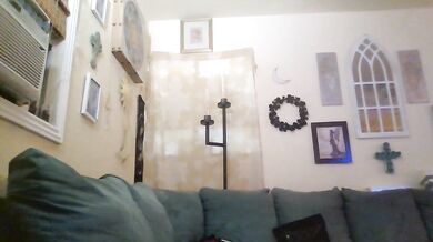 QueenCrimson - Porn Video [Cam4]: elegant décolletage, hidden, babes