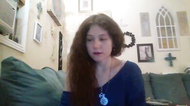 QueenCrimson - Porn Video [Cam4]: elegant décolletage, hidden, babes