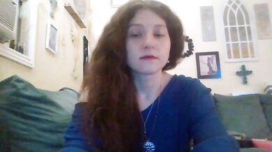 QueenCrimson - Porn Video [Cam4]: elegant décolletage, hidden, babes