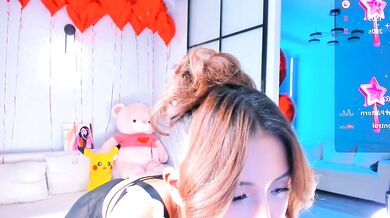 Watch jou_gun's tight Asian ass get fingered & squirt while getting her ass drilled!