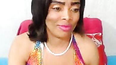 Watch LollaMoans finger and blow her ebony pussy & take a big facial