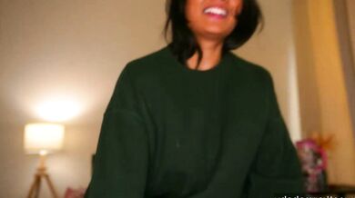 Sweetkarmababy's mesmerizing curves and streams of breath-taking booty