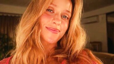 Watch gorgeous body of yours get naughty on camera!