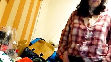 Samantha_Squirt@xh - Watch her massive tits bounce while she pleasures herself in a private show