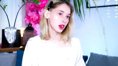 Astonishing enchantments Sculpted beauty Lively records her wild sexcapades