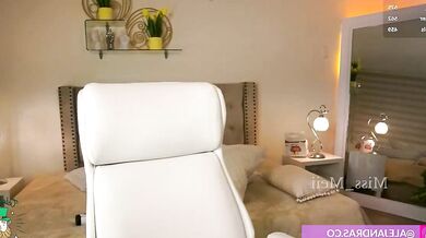 Miss_Meii - Energetic Energetic Stunningness: A Nude Adventure