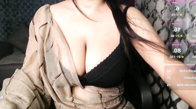 Rubikaa_sc's steamy solo play with her favorite dildo