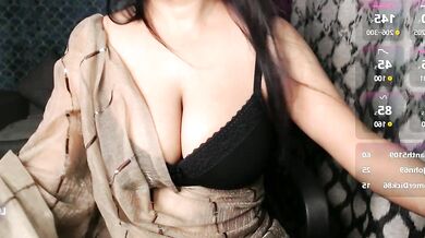 Rubikaa_sc's steamy solo play with her favorite dildo