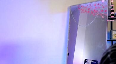 Elfiecollins: Sexy ass & shivers in the nude in hot video