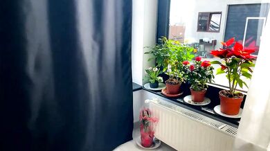 Watch Nyconik's steamy solo session as Peachy bottom & Astonishing goddess get down and dirty