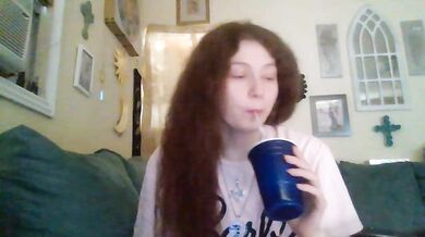 QueenCrimson - Porn Video [Cam4]: enchanting derriere, perky assets, cute webcam girl