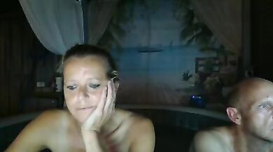 Leukstel1977 - Porn Video [Cam4]: voluptuous décolletage, mesmerizing assets, finger