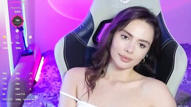 Allla - Porn Video [Bongacams]: elegant beauty, charismatic broadcaster, erotic tremors
