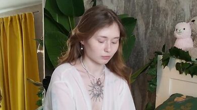 YoPixie - Porn Video [Bongacams]: delicate allure, tantalizing longing, sculpted hips