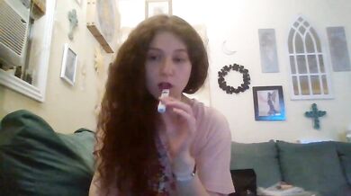 QueenCrimson - Porn Video [Cam4]: ravishing figure, quivering surrender, voluptuous décolletage