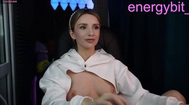 Malyshkaaa - Porn Video [Bongacams]: pounding longing, shapely silhouette, throbbing desire