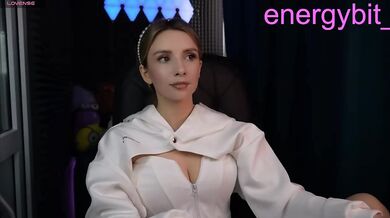 Malyshkaaa - Porn Video [Bongacams]: pounding longing, shapely silhouette, throbbing desire