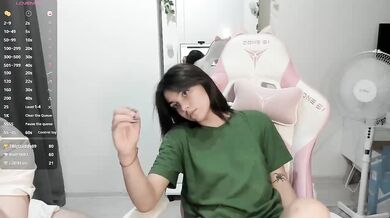 lissazmark2 - Porn Video [Bongacams]: quick flirt session, charming host, exquisite porn slut