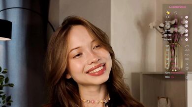 SheenaBeese - Porn Video [Cam4]: delicate allure, flashing ass, bewitching goddess