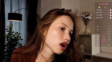 SheenaBeese - Porn Video [Cam4]: delicate allure, flashing ass, bewitching goddess