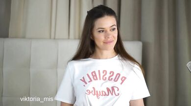 Vikki100500 - Porn Video [Bongacams]: sensuous beauty, vibrant personality, voluptuous breasts