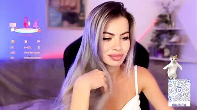 natalimuur - Porn Video [Bongacams]: dynamic entertainer, mesmerizing temptress, ferocious arousal