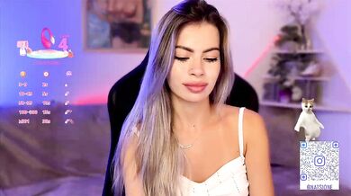 natalimuur - Porn Video [Bongacams]: dynamic entertainer, mesmerizing temptress, ferocious arousal