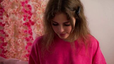 PetulaDainty - Porn Video [Cam4]: beautiful goddess, vibrant content creator, mini live show