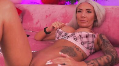 TheFallingAngel - Porn Video [Bongacams]: vibrant content creator, sensual strip replay, home