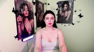 BB_looo - Porn Video [Cam4]: stunning assets, alluring bust, web stream