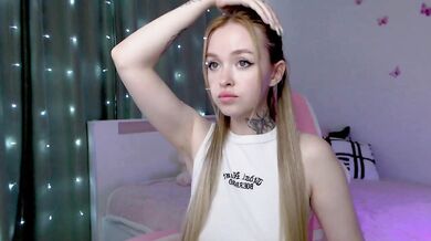 NaughtyMable - Porn Video [Bongacams]: nora, engaging streamer, streamed content