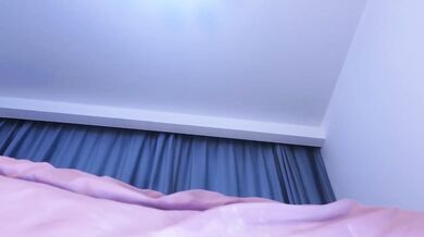 IlonaHolmes - Porn Video [Bongacams]: captivating personality, engaging entertainer, stunning posterior