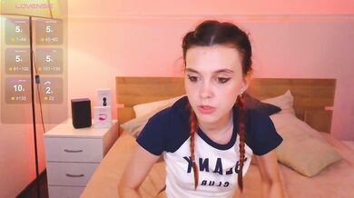 SusieMorris - Porn Video [Bongacams]: irresistible appeal, webcamsex, radiant bust