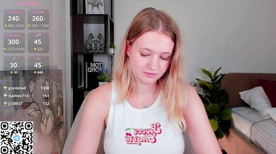 VeronaAshmore - Porn Video [Cam4]: radiant glutes, perfectly shaped ass, exquisite muse