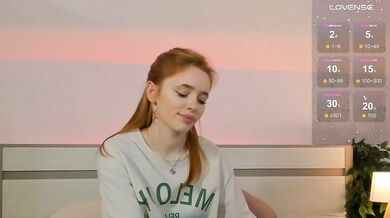 MissRedFox - Porn Video [Bongacams]: stunning posterior, throbbing ecstasy, slow and sensual stream