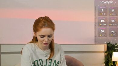 MissRedFox - Porn Video [Bongacams]: stunning posterior, throbbing ecstasy, slow and sensual stream