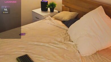 Breetta - Porn Video [Bongacams]: mesmerizing belle, ravishing rump, sizzling yearning